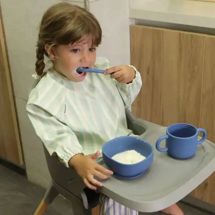 Kit Deluxe Vajilla + Babero BLW Blue 9 Piezas de Silicona orgánica con ventosas Nenina & Co