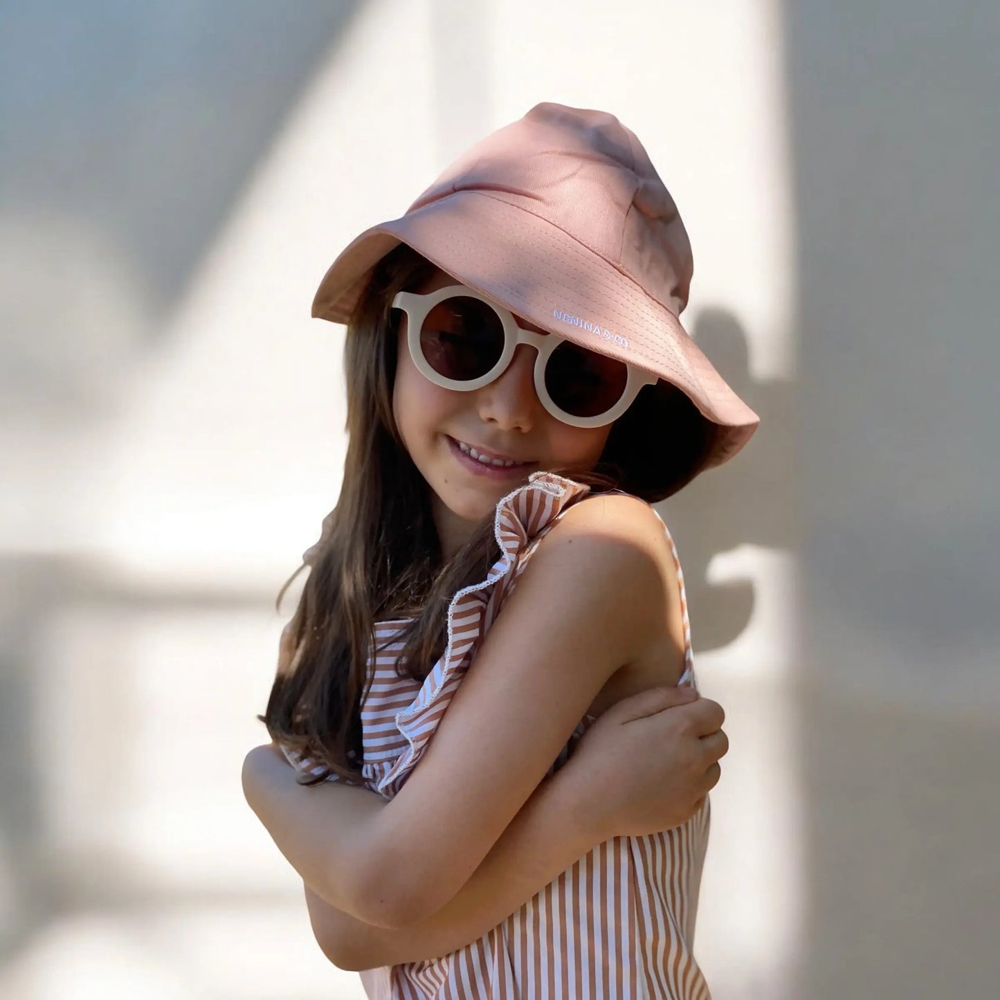 Gorro para el Sol Rosa Nenina & Co - Hecho de Algodón Orgánico | Protección Solar y Estilo