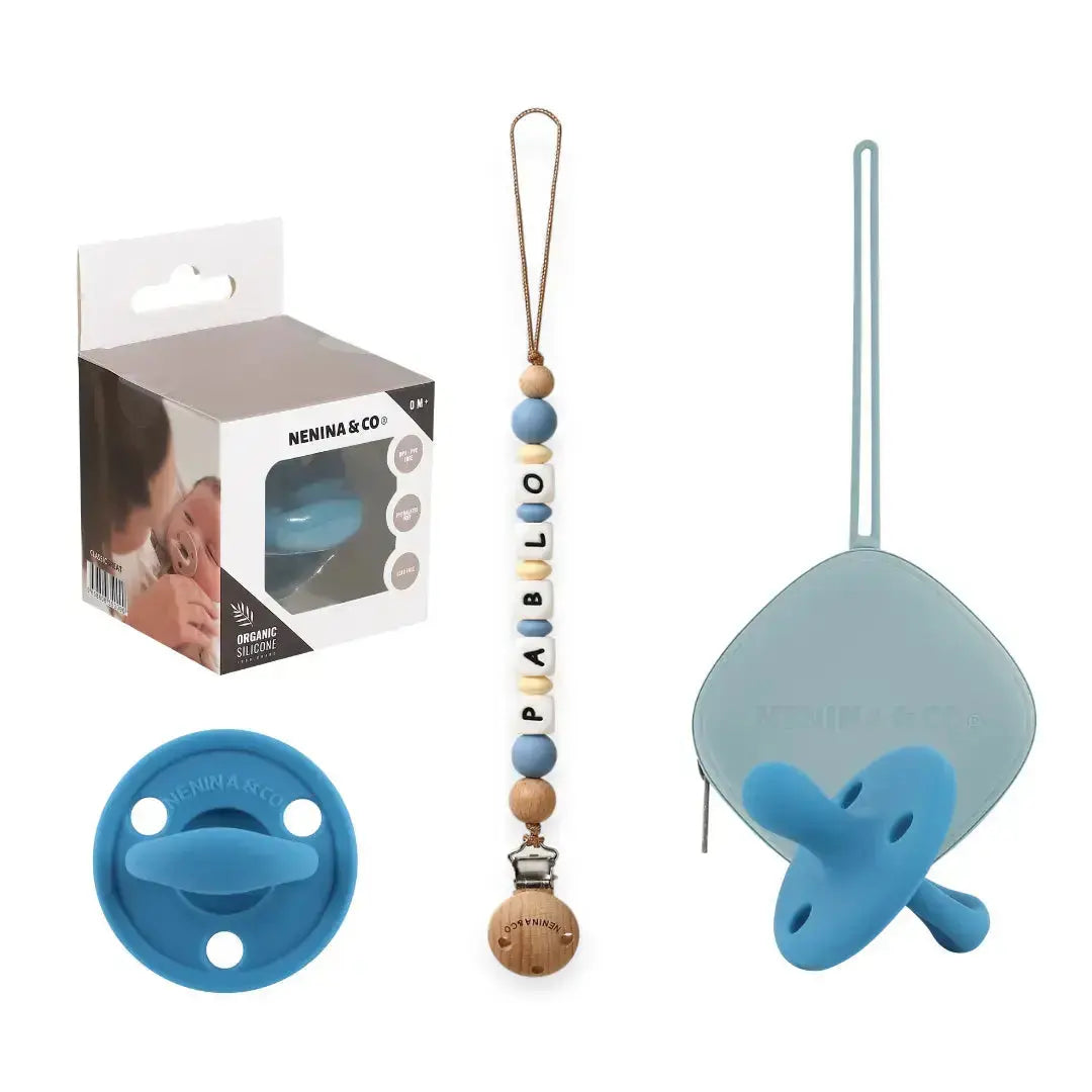 Kit Chupete Clásico Dusty Blue de Silicona + Chupetero con Nombre y Guardachupetes | Nenina & Co.