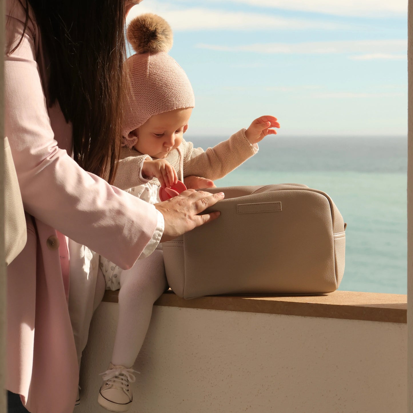 Pack Nacimiento Portadocumentos + Neceser Bebé Eco piel MIREM By Nenina & Co Gris