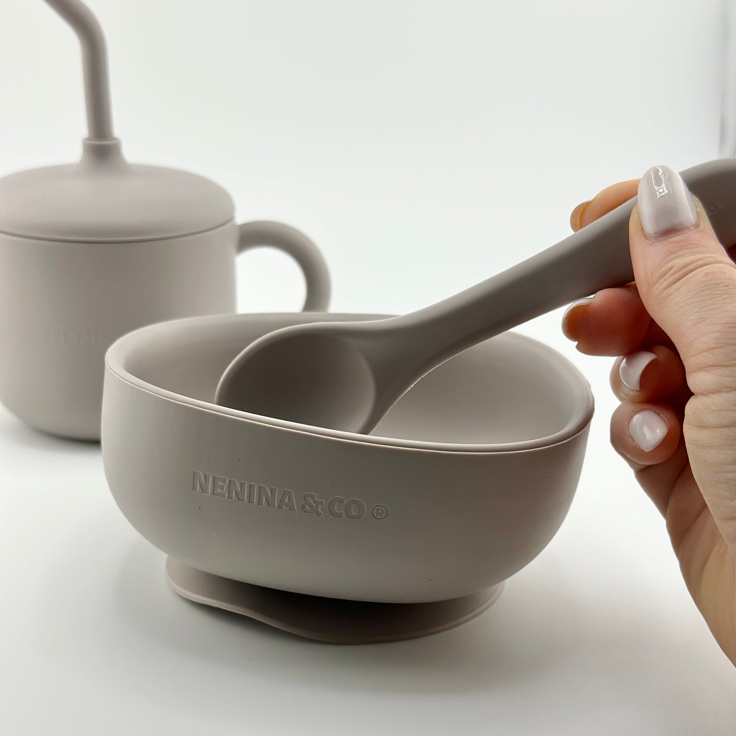 Vajilla BLW Gris 9 Piezas de Silicona orgánica con ventosas Nenina & Co