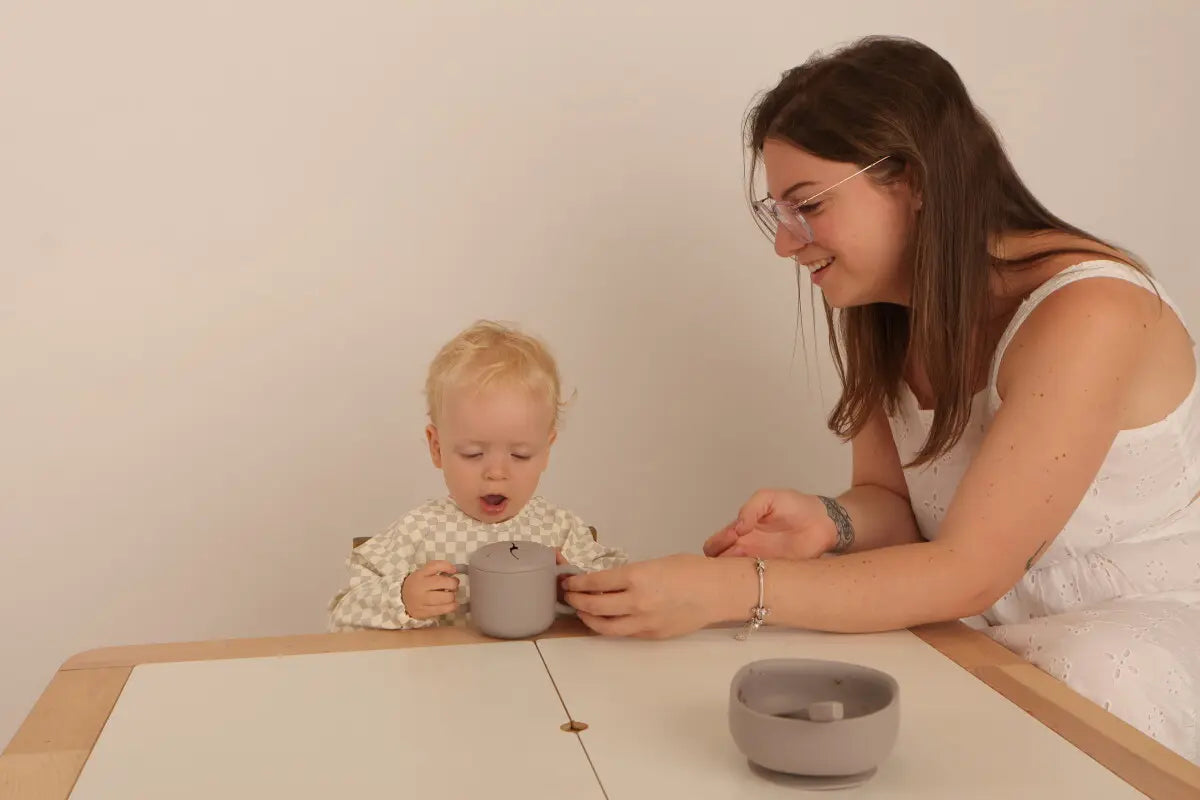 Vajilla BLW Gris 9 Piezas de Silicona orgánica con ventosas Nenina & Co