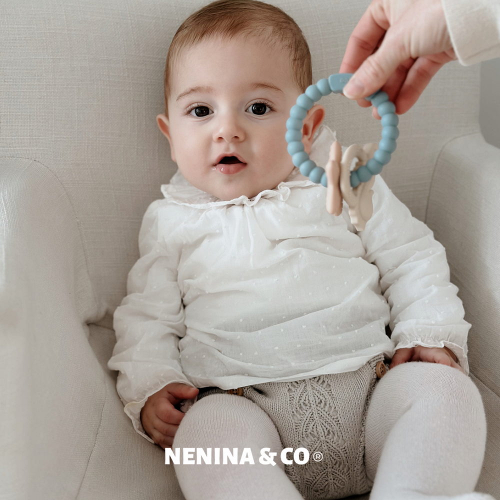 Nenina & Co. Chupete y guardachupetes de Silicona Orgánica (Dusty blue) :  : Bebé