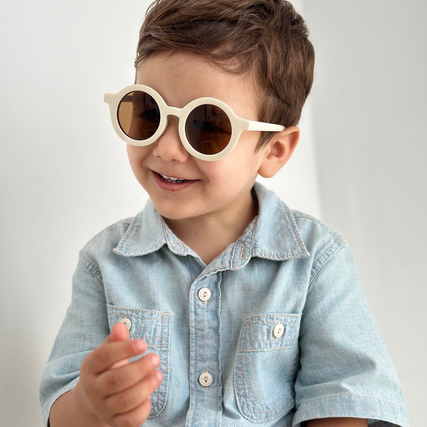 
                  
                    Gafas de sol bebé Crema Sostenibles Nenina & Co
                  
                
