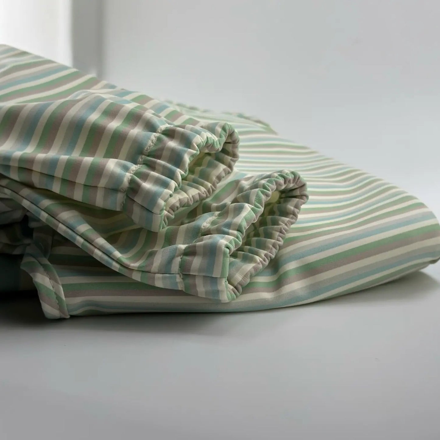 Babero manga larga  Horizontal Stripes + Babero corto Nenina & Co 