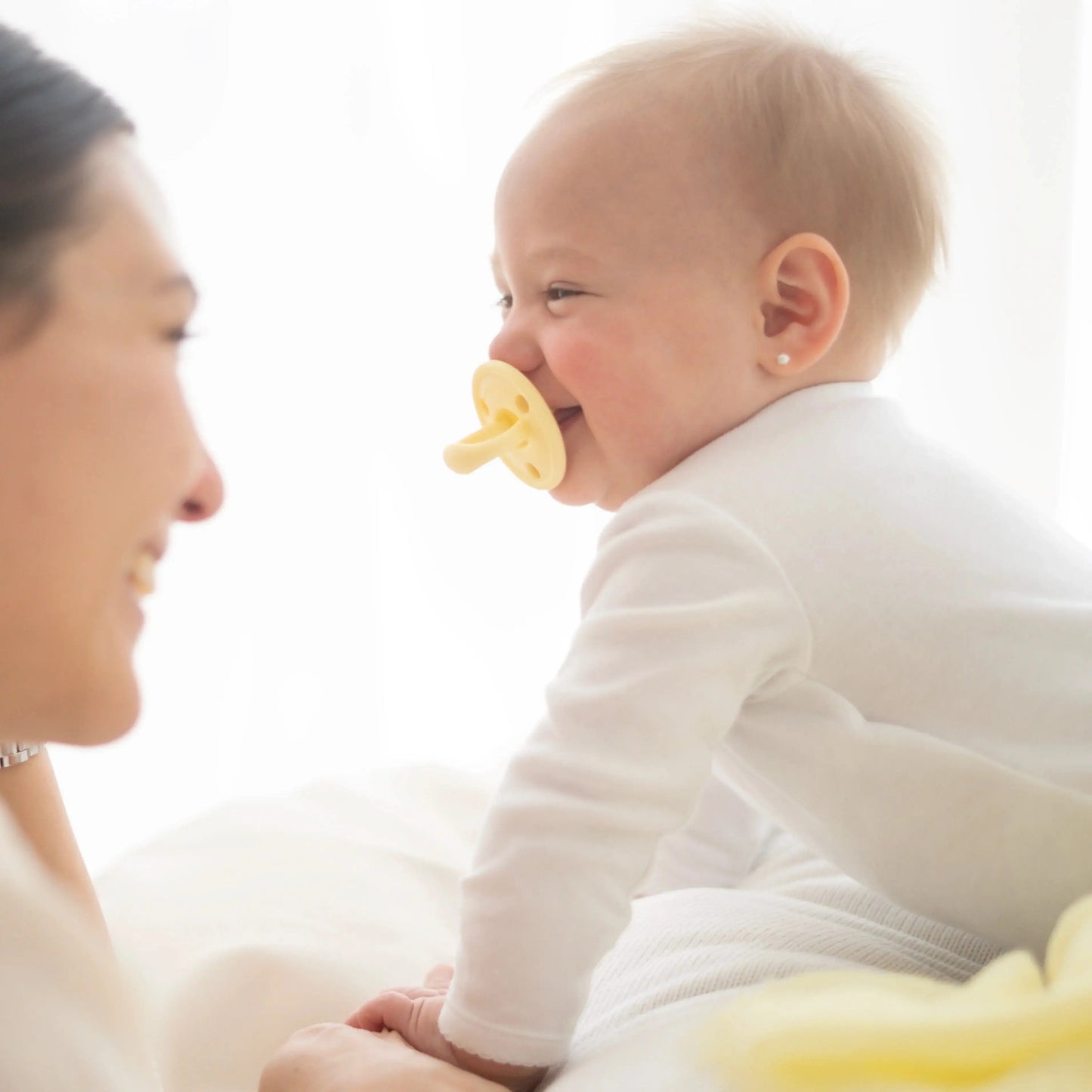 Chupete DIAMOND By Nenina & Co Amarillo Y Rosa pálido | Silicona Orgánica para Bebé +12 Meses 