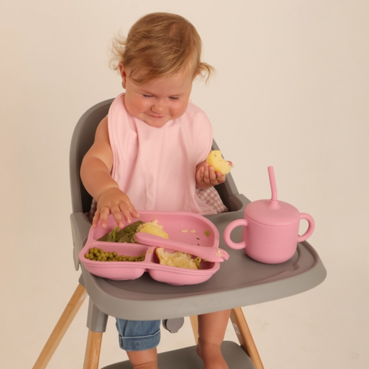 Kit Deluxe Babero + Vajilla BLW Pink 9 Piezas de Silicona orgánica con ventosas Nenina & Co 