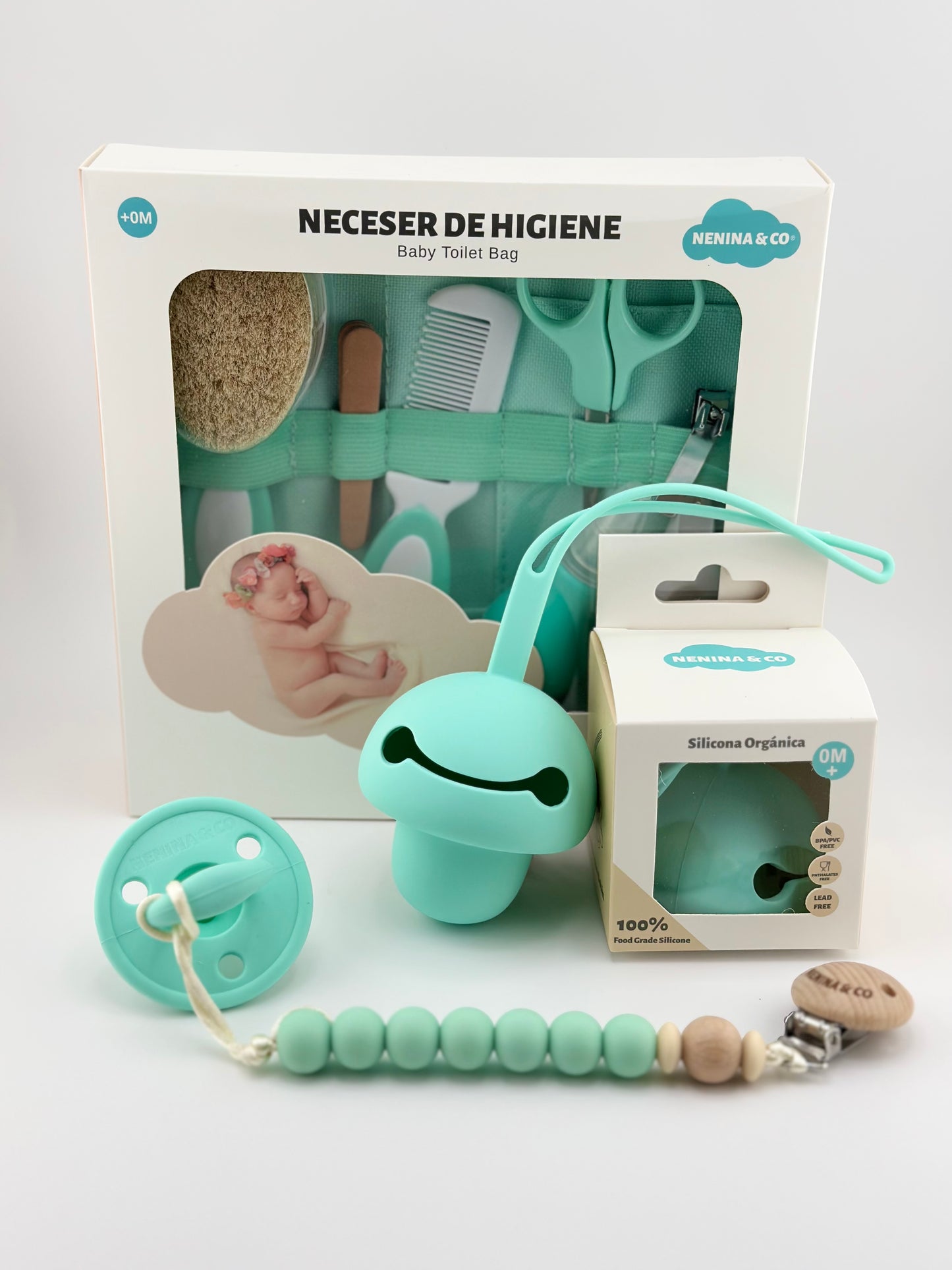 
                  
                    Kit Regalo ideal Neceser de Higiene + Chupete + Chupetero + Guardachupete Nenina & Co
                  
                