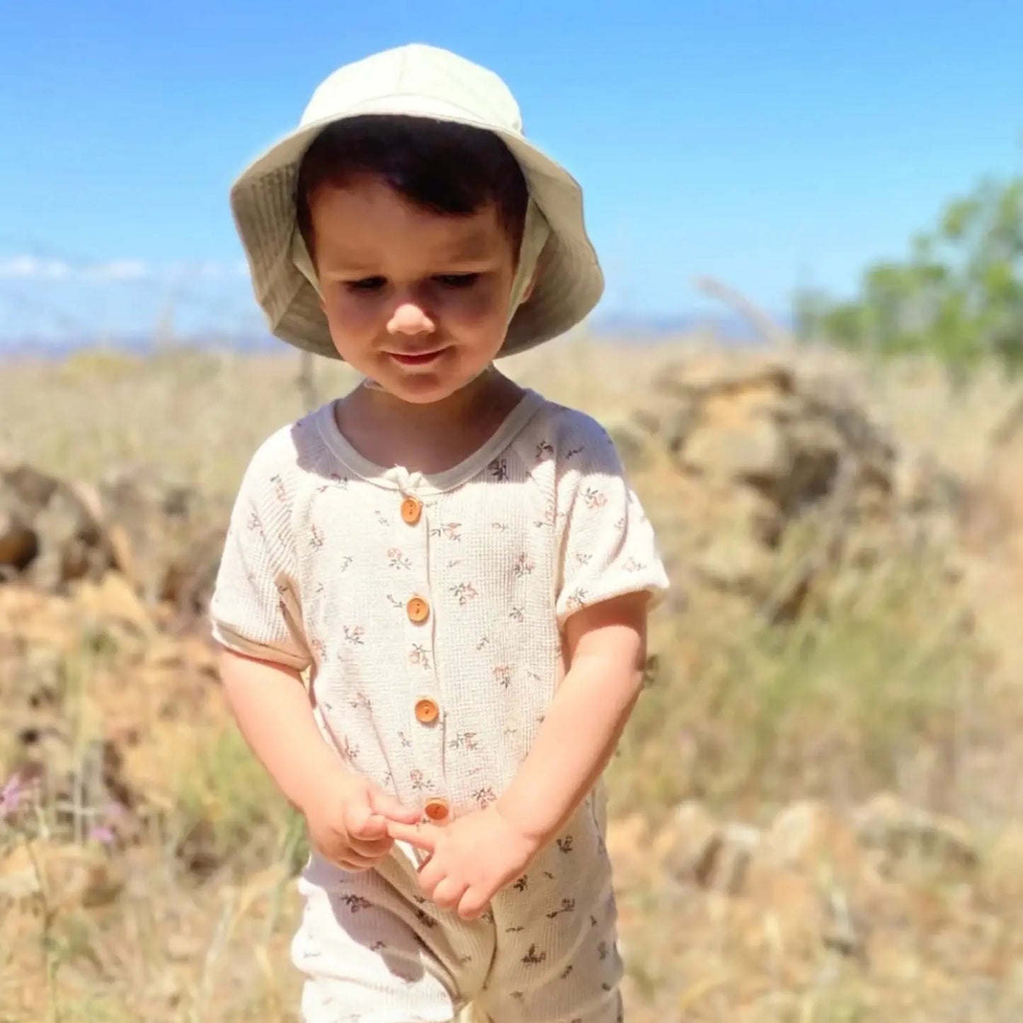 Gorro para el Sol Oliva Nenina & Co - Hecho de Algodón Orgánico | Protección Solar y Estilo 