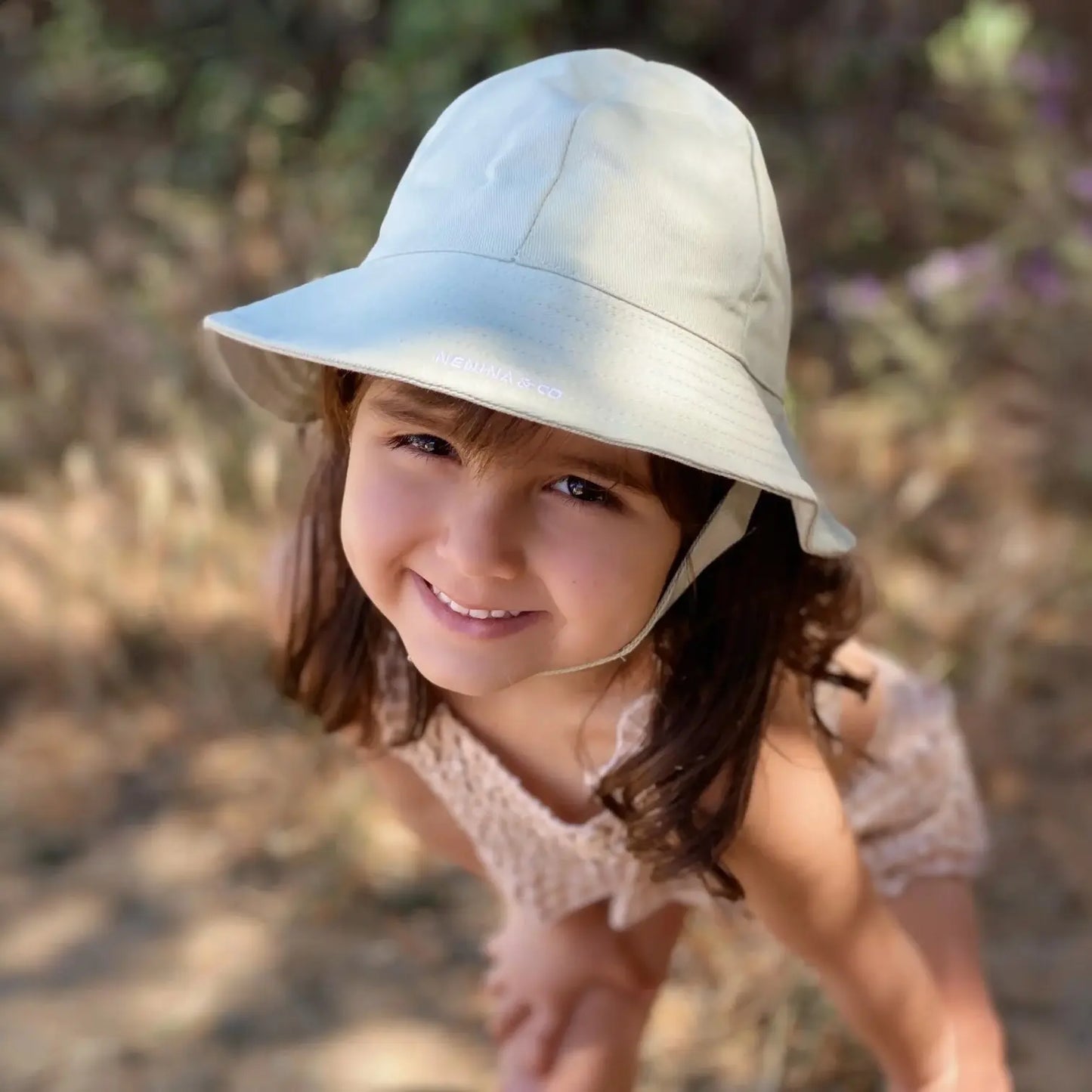 Gorro para el Sol Oliva Nenina & Co - Hecho de Algodón Orgánico | Protección Solar y Estilo 