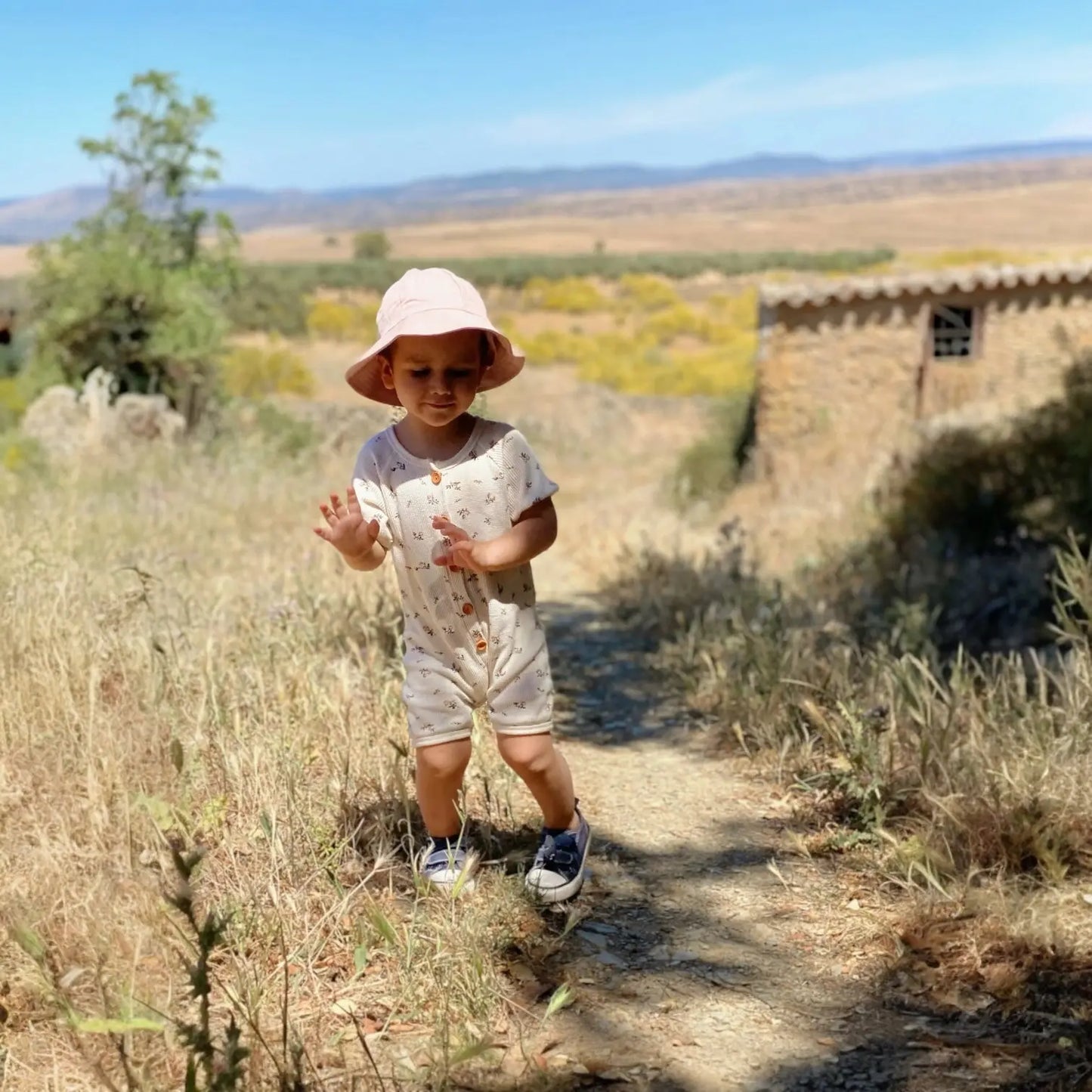 Gorro para el Sol Rosa Nenina & Co - Hecho de Algodón Orgánico | Protección Solar y Estilo 