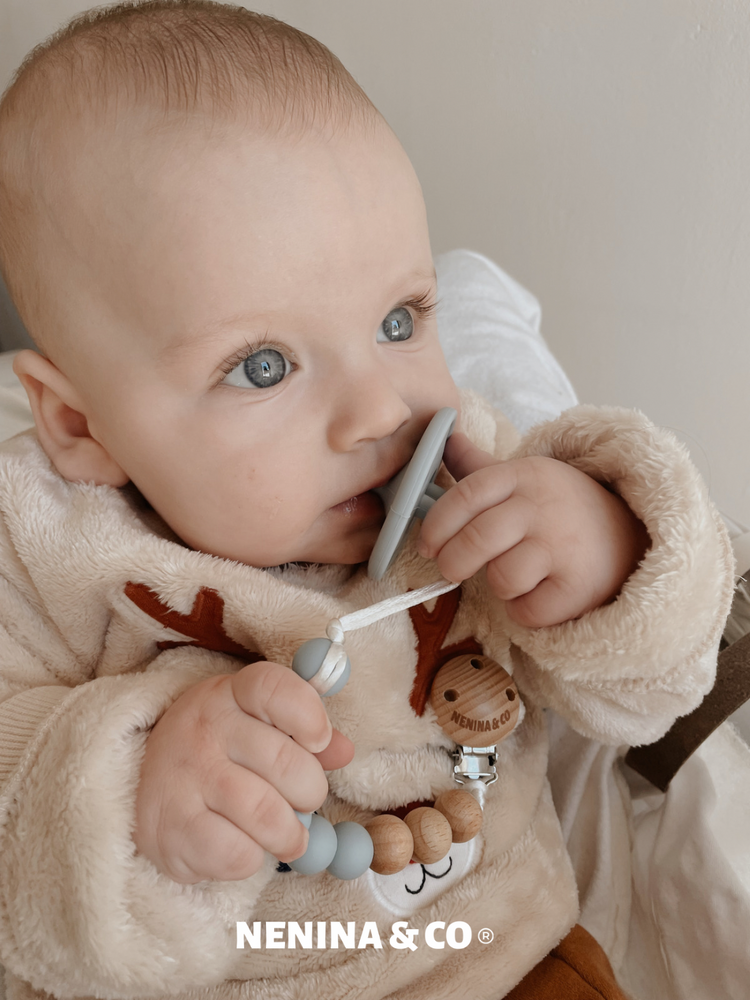 Guardachupetes Mushie – MinuAndBaby, Ropa y accesorios de bebé hechos a  mano en Valencia