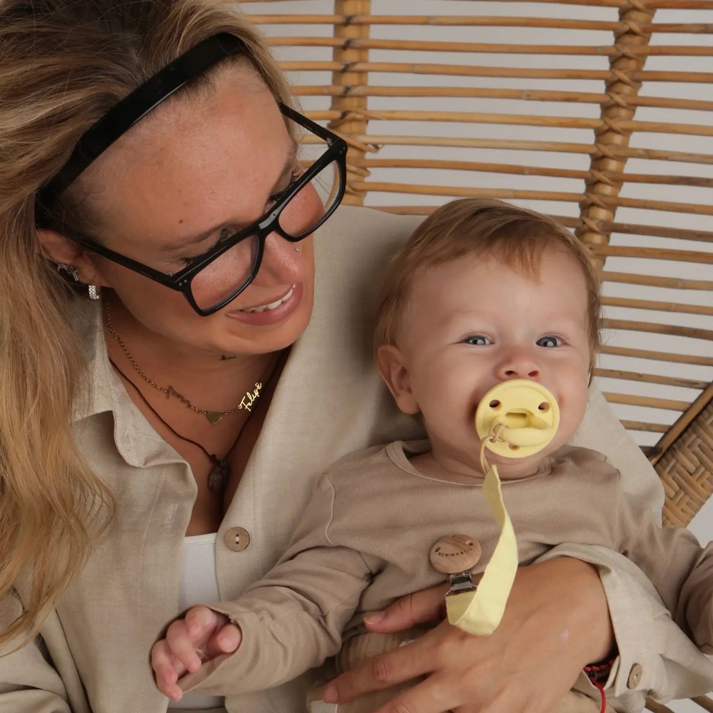 Kit 1 Guardachupete + 2 Chupeteros + 2 Chupetes Blue y Amarillo DIAMOND Nenina & Co 