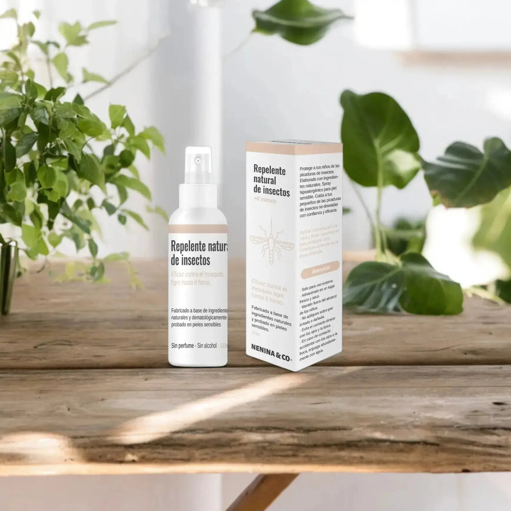 
                  
                    Neceser + Spray Repelente Natural de insectos de Citronela, Eucalyptus, Alcanfor, Aceites de limón 100 ml Nenina & Co 
                  
                