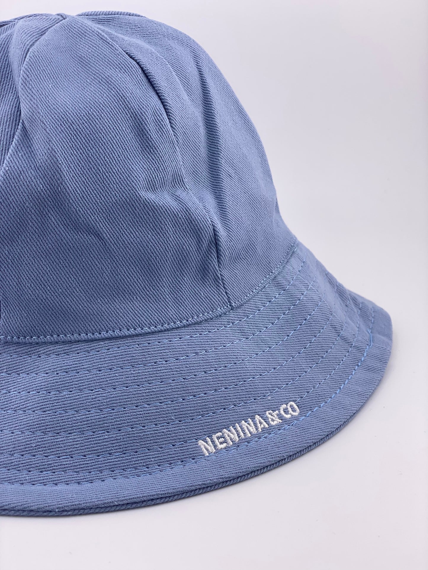 
                  
                    Chapeau Bleu Nenina &amp; Co 100% Coton
                  
                