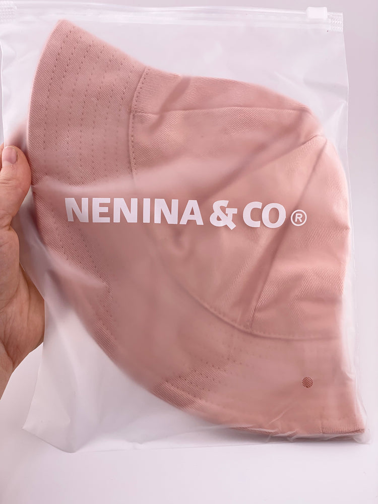 
                  
                    Gorro Pink Nenina & Co 100 % Algodón
                  
                
