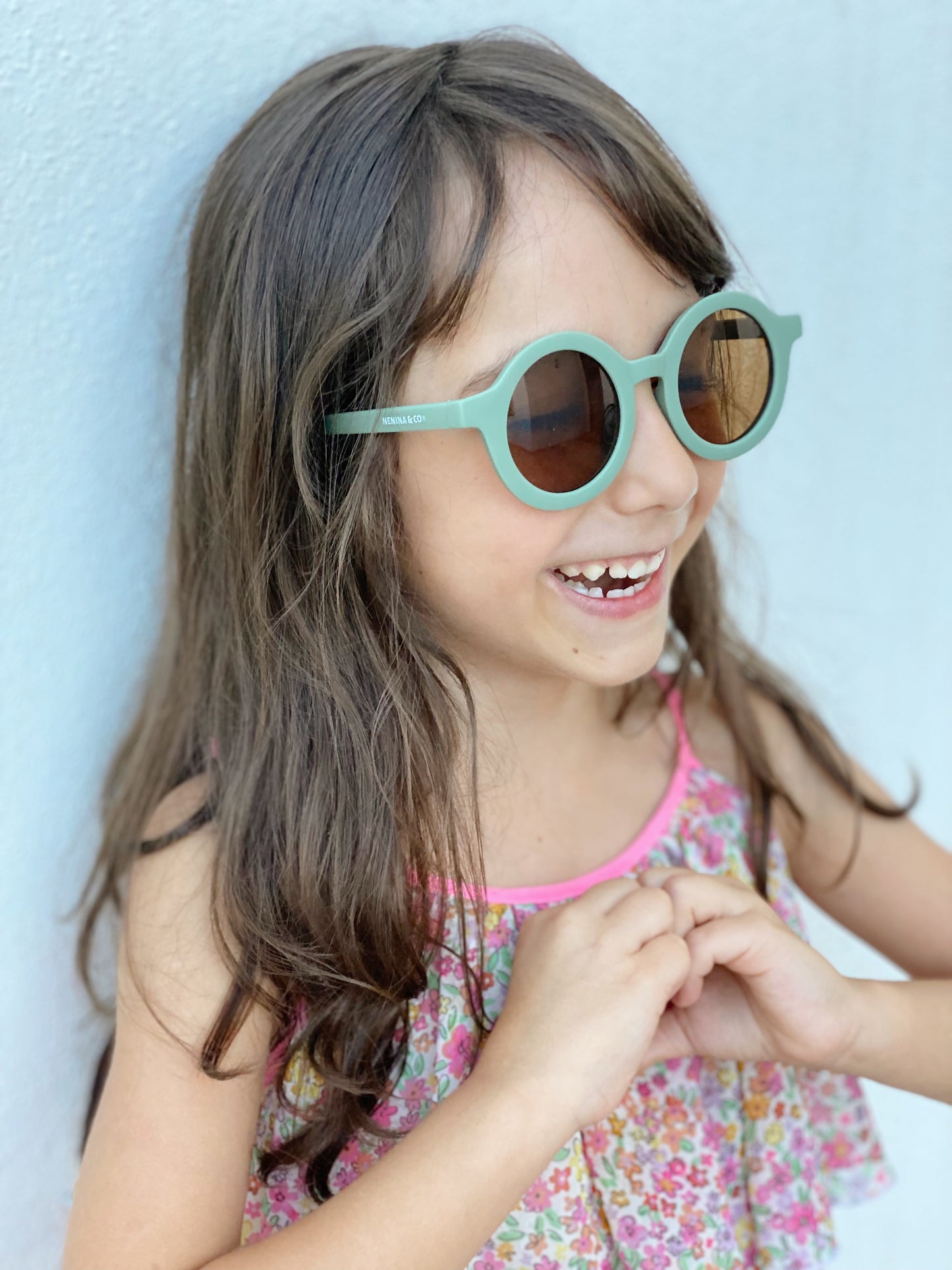 
                  
                    Occhiali da sole verdi sostenibili da bambino Nenina &amp; Co 
                  
                