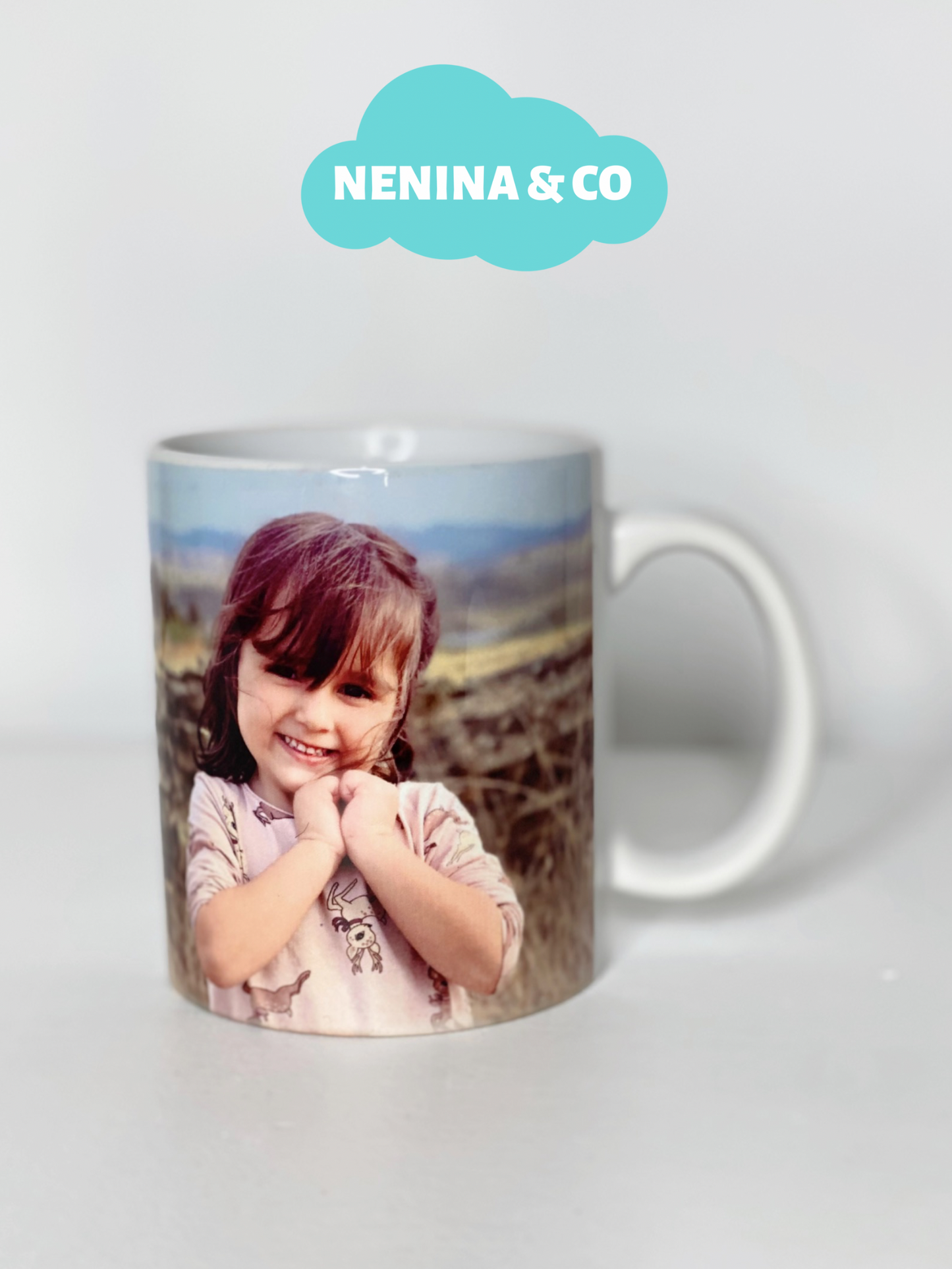 
                  
                    Caneca personalizada Nenina &amp; Co
                  
                
