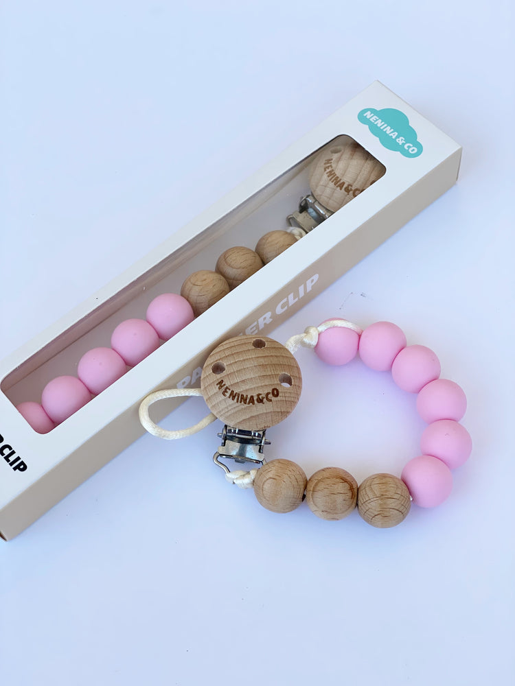 
                  
                    Porta chupeta Nenina &amp; Co edição limitada primavera fúcsia
                  
                